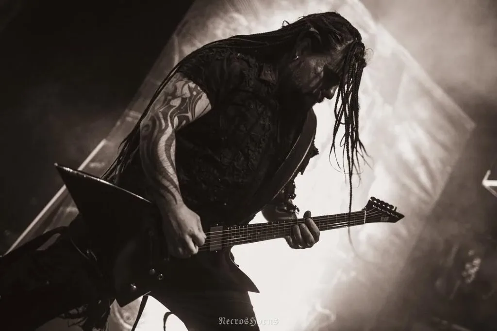 Χρήστος Αντωνίου (Septicflesh): «Το στοιχείο της αυτοκαταστροφής είναι σε ισχύ μέσα μας»