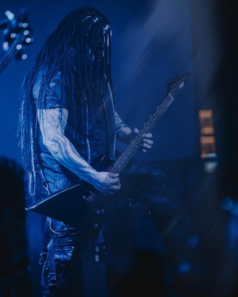 Χρήστος Αντωνίου (Septicflesh): «Το στοιχείο της αυτοκαταστροφής είναι σε ισχύ μέσα μας»