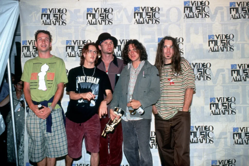 Pearl Jam: Vs. | Όπλα, αστυνομία και softball