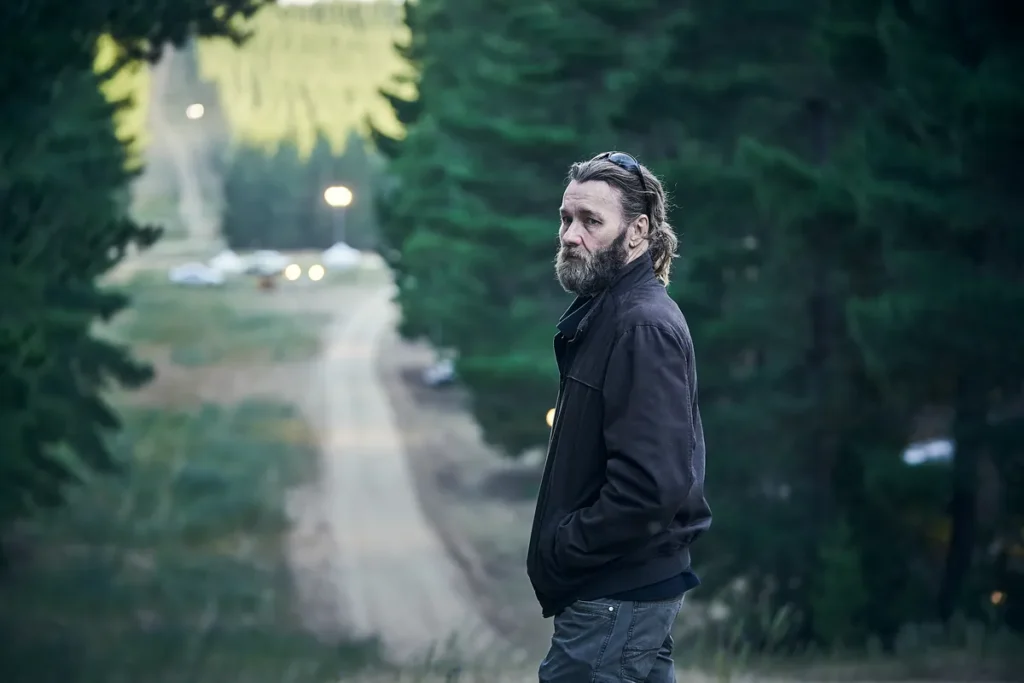 The Stranger | Film Review | Διαδρομές που αλλάζουν για πάντα