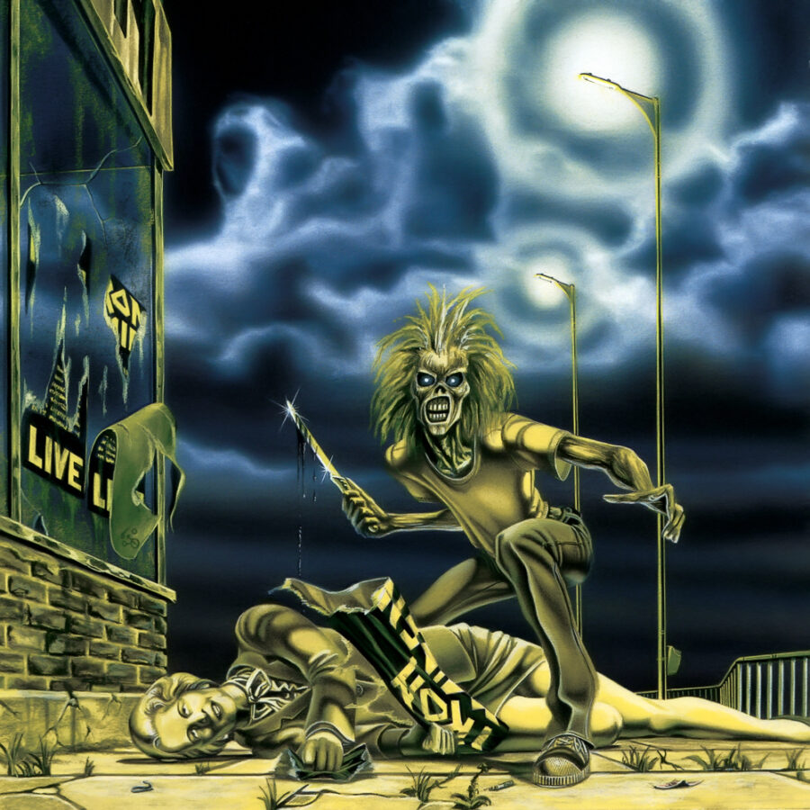 Το εξώφυλλο του single Sanctuary των Iron Maiden με τον Eddie να κρατάει μαχαίρι πάνω από το σώμα της Margaret Thatcher σε ένα σκοτεινό δρομάκι