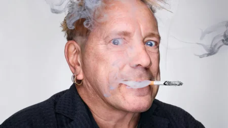 Ο Johnny Rotten για Daft Punk, Taylor Swift, Liam Gallagher και… Ιαπωνικές τουαλέτες