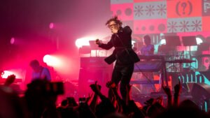 Pulp: Eπιστρέφουν με το "Got To Have Love" και επαναπροσδιορίζουν τη λέξη που δεν τολμούσαν να πουν