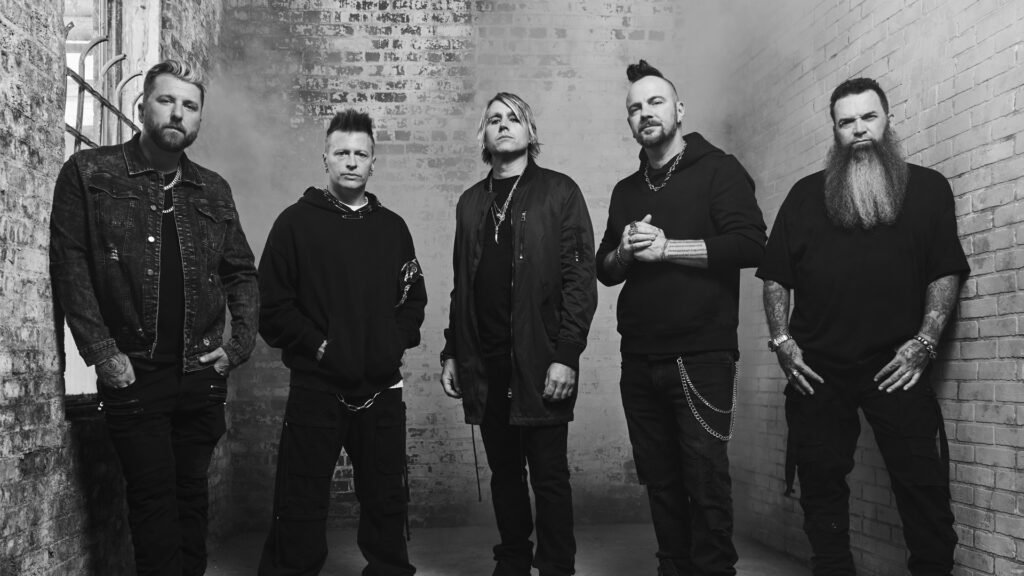 Three Days Grace: Ο νέος δίσκος "Alienation" σηματοδοτεί την επιστροφή του Adam Gontier