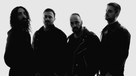 Drunk Jackals: «Μπορεί να είμαστε λίγοι, αλλά φωνάζουμε δυνατά!»