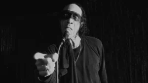 Ο Justin Warfield φέρνει το solo project του στην Ελλάδα για δύο εμφανίσεις