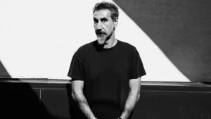 Ο Serj Tankian μιλά για το νέο του άλμπουμ και την επανεκκίνηση των System of a Down