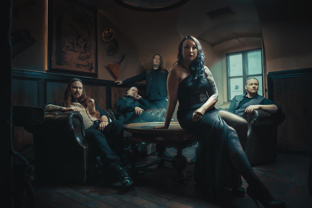 Jesse Heikkinen (The Abbey): «Η σιωπή είναι εκεί όπου συμβαίνει η μαγεία»