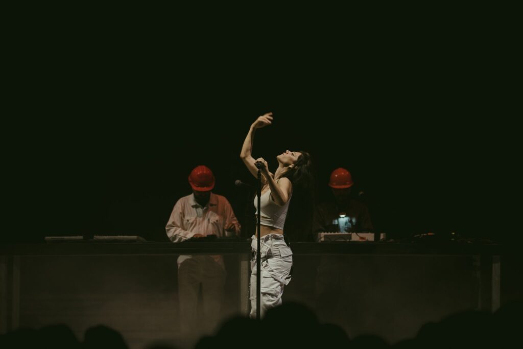 Η ILIA (fka IOTA PHI) επιστρέφει με το “Ελάφια”