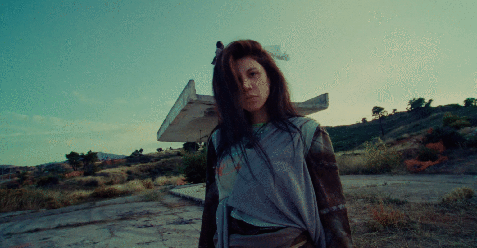 Η ILIA (fka IOTA PHI) επιστρέφει με το “Ελάφια”