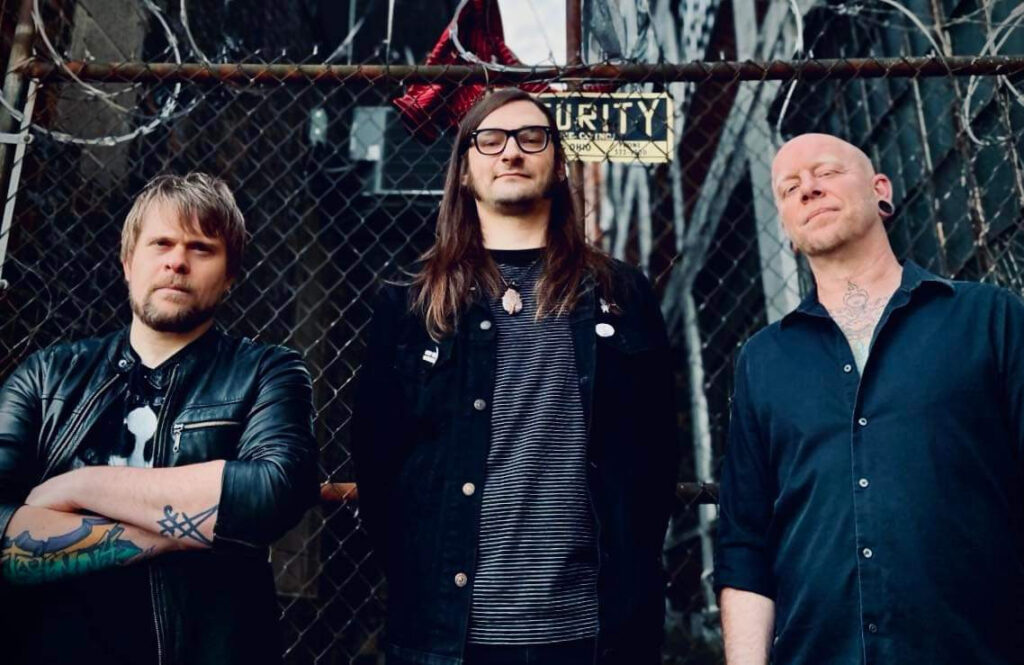 Ryan Ferrier (Valley of the Sun): «Γίνεται όλο και πιο δύσκολο να γράψεις ανεβαστική μουσική όταν όλα μοιάζουν τόσο χωρίς ελπίδα»