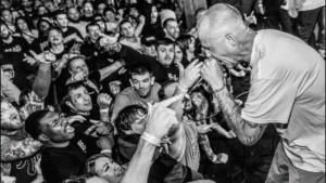 Terror: Μια ιστορία συνέπειας στα χρόνια της υπερβολής