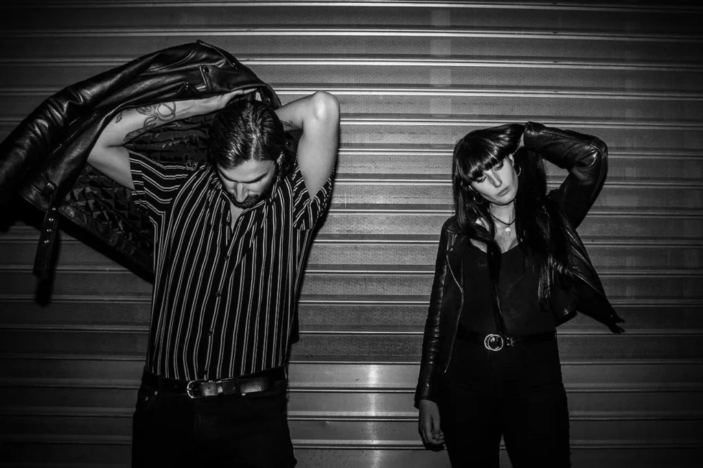 Ultra Sunn: Στον ρυθμό ενός θορυβώδους μινιμαλισμού