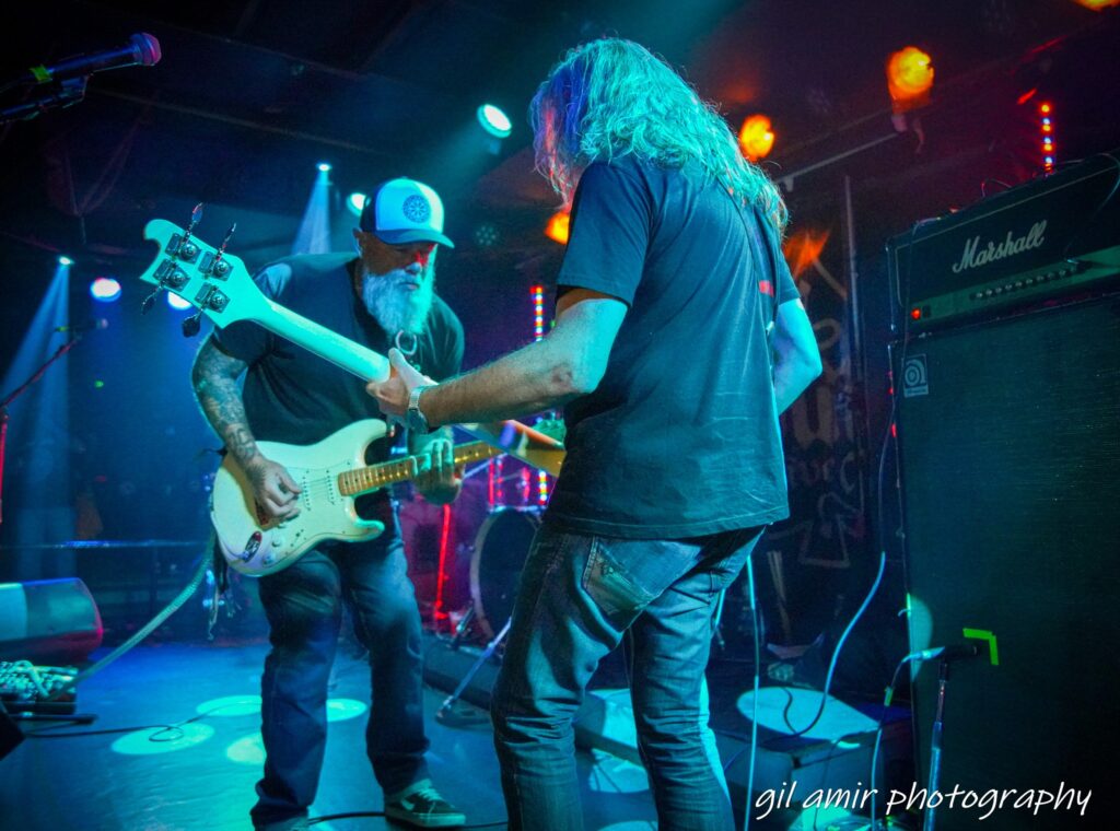 Οι Fuzzrider φέρνουν νέο υλικό και raw rock ’n’ roll ενέργεια στην Αθήνα