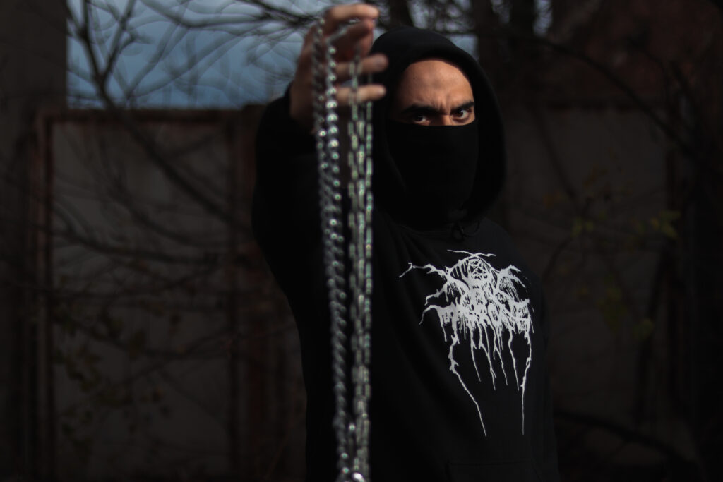 Θλίψις: «Το black metal σου δίνει την ελευθερία να μιλήσεις για τη μαυρίλα που φωλιάζει μέσα σου»