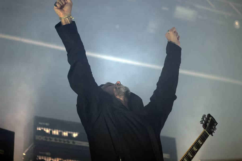 Οι Sunn O))) επιστρέφουν με το νέο τραγούδι “Butch's Guns” και τον δέκατο δίσκο τους