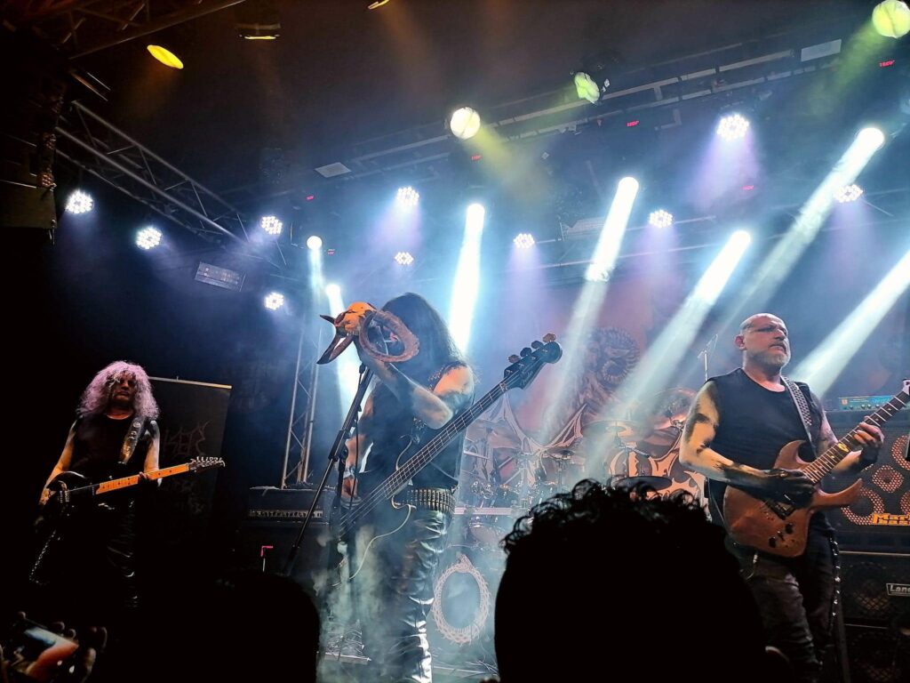 Deviser: Η αέναη μαύρη φλόγα