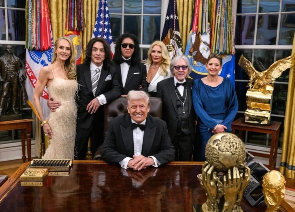 Ο Gene Simmons τα βάζει με όσους καλλιτέχνες μιλάνε για πολιτική