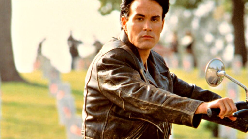 Ο τραγικός θάνατος του Brandon Lee και η γέννηση του αιώνιου Eric Draven