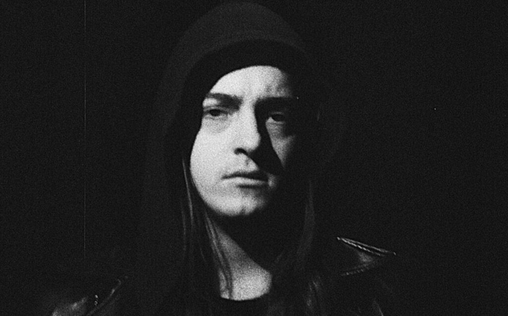 Ο Perturbator επιστρέφει στην Αθήνα για ένα σκοτεινό synth υπερθέαμα