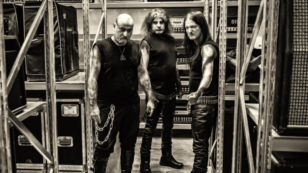 Deviser: Η αέναη μαύρη φλόγα