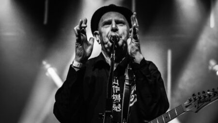 Escape With Romeo: «Δυστυχώς, η ομοφοβία, ο σεξισμός και ο ρατσισμός αποτελούν τη νέα κανονικότητα»