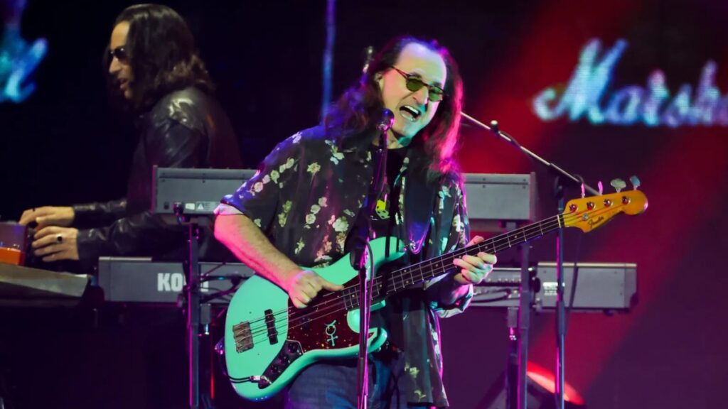 Οι Rush επέστρεψαν στη σκηνή με τη νέα τους ντράμερ Anika Nilles