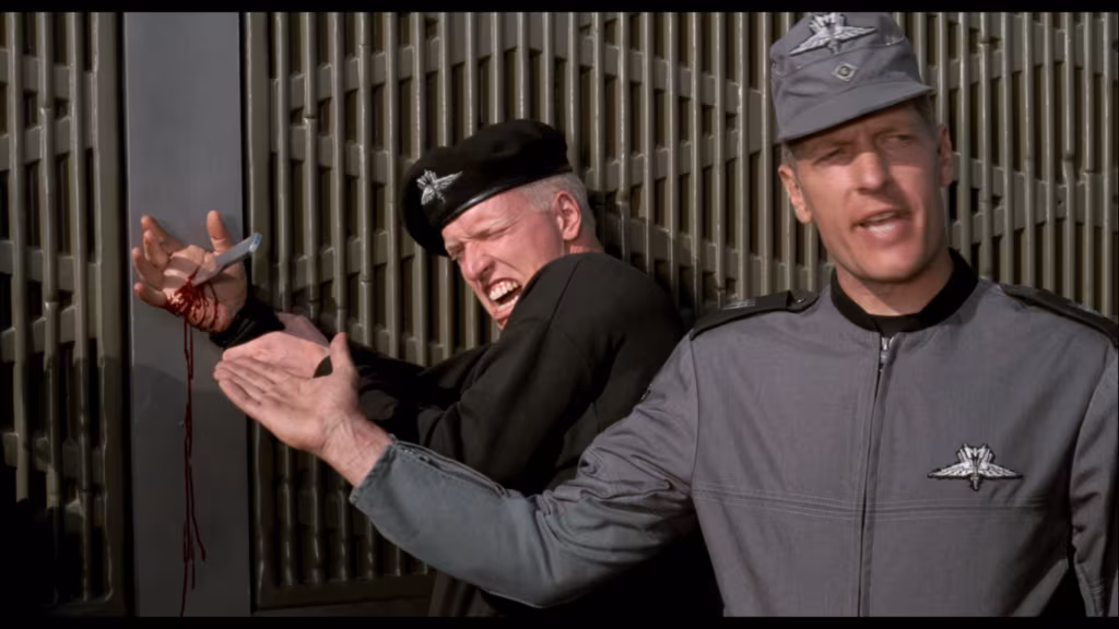 Starship Troopers: Πώς ο Paul Verhoeven μετέτρεψε μια χαζή ιδέα σε αριστούργημα