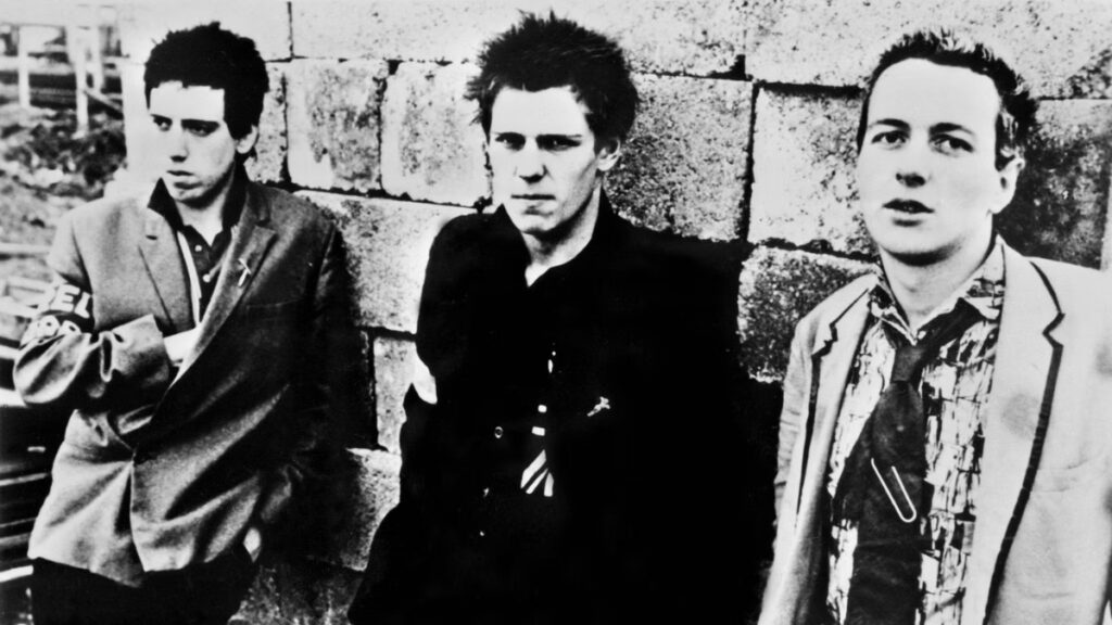 The Clash: White Riot | Παίρνεις τον έλεγχο ή παίρνεις εντολές;