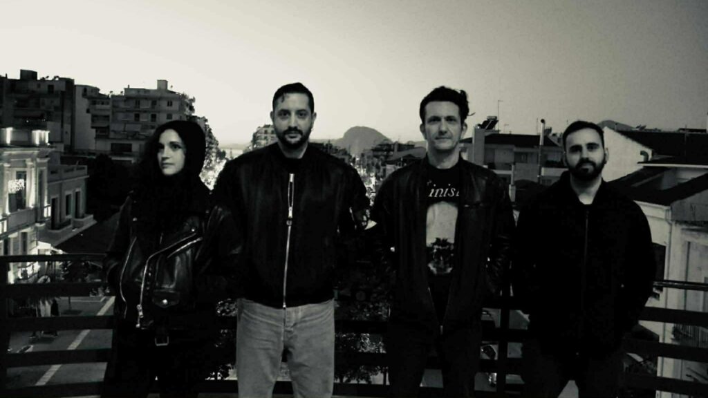 Unmother: «Η υψωμένη γροθιά της κυρίας Μάγδας θα μας αγγίζει πάντα»