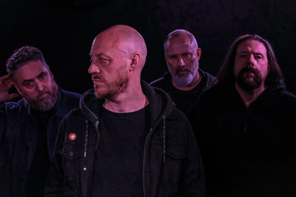 Η εμφάνιση των Warning στην Αθήνα θα εκπληρώσει ένα συναυλιακό απωθημένο