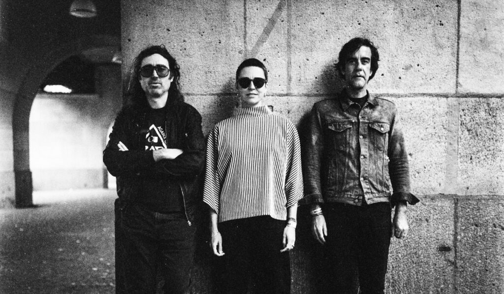 A Place To Bury Strangers: Ο εκκωφαντικός θόρυβος ως υψηλή τέχνη