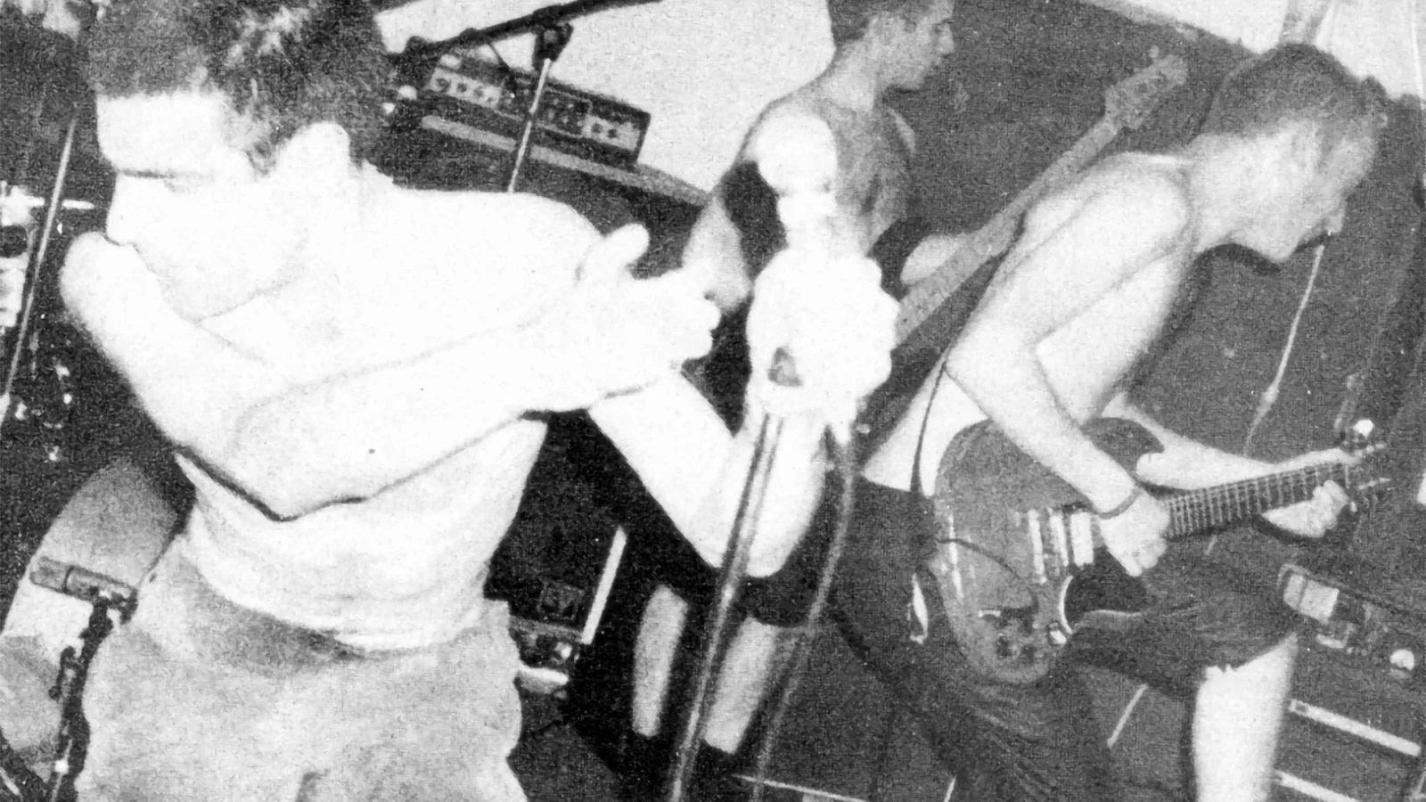 Fugazi: Repeater | Πού κολλάνε τα μαθήματα μαγειρικής με ένα DIY μανιφέστο;