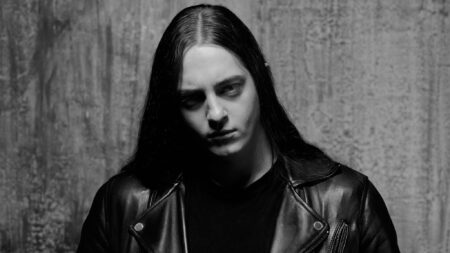 Perturbator: «Ο σημερινός κόσμος οδεύει προς τη δική του αργή καταστροφή»