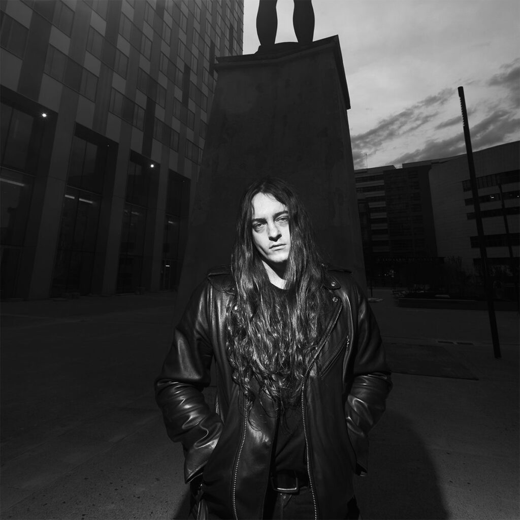 Το δυστοπικό σύμπαν του Perturbator