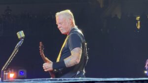 Η ιστορική συναυλία των Metallica στο ΟΑΚΑ με τους Gojira και τους Knocked Loose ταρακούνησε την Αθήνα προσφέροντας μια πρωτόγνωρη μουσική εμπειρία