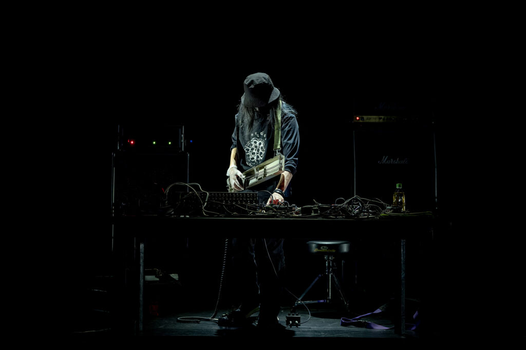Το αλφαβητάρι του Merzbow