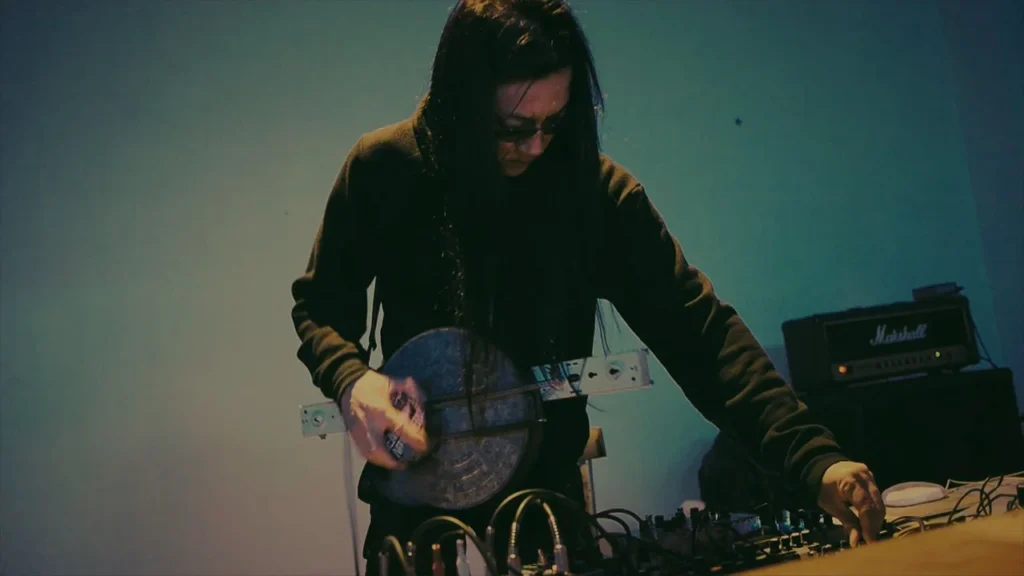 Ο Ιάπωνας πρωτοπόρος Merzbow κατεβαίνει στα υπόγεια της Αθήνας