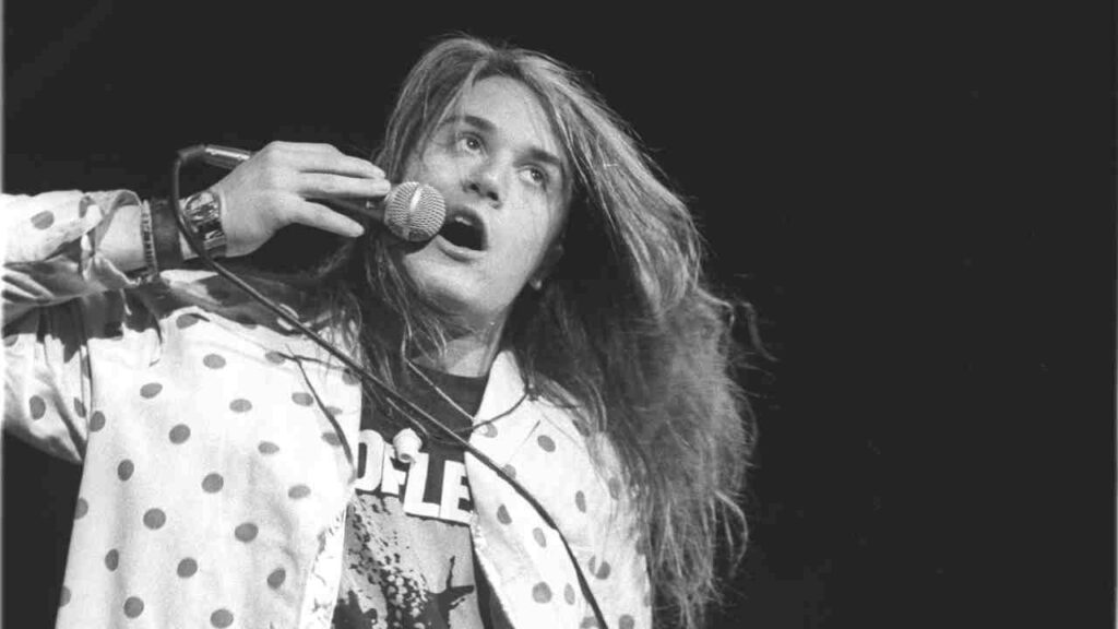 Νέος frontman, νέοι κανόνες: 5 μπάντες που απέδειξαν ότι ουδείς αναντικατάστατος