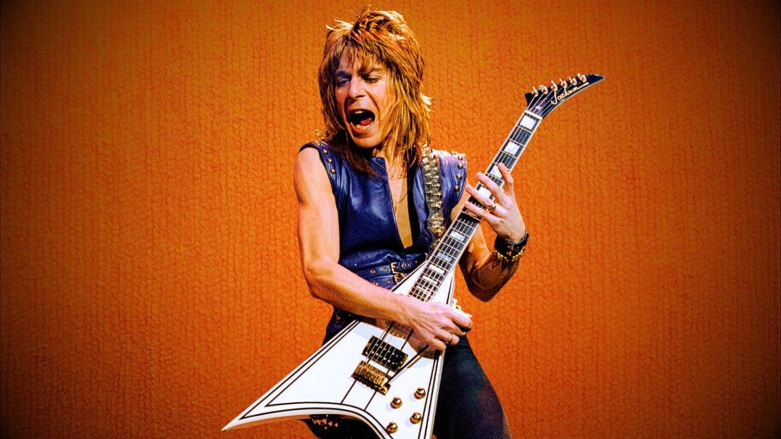 Η Jackson ξαναφτιάχνει τις κιθάρες που έχτισαν το metal