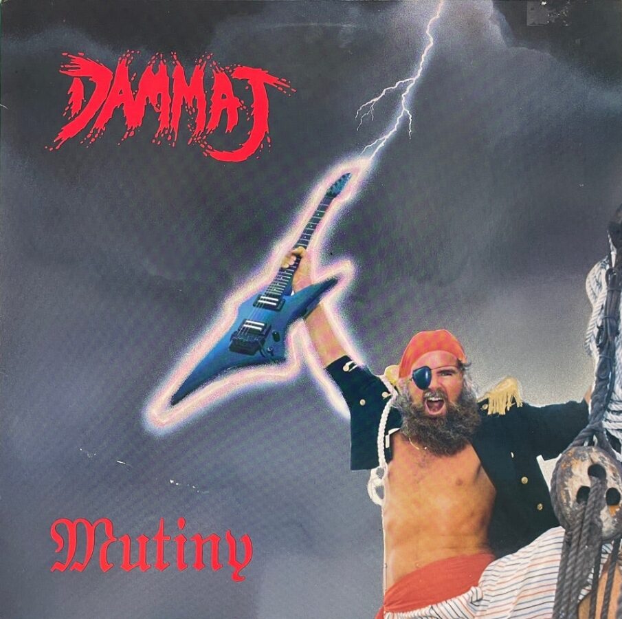 Dammaj: Mutiny