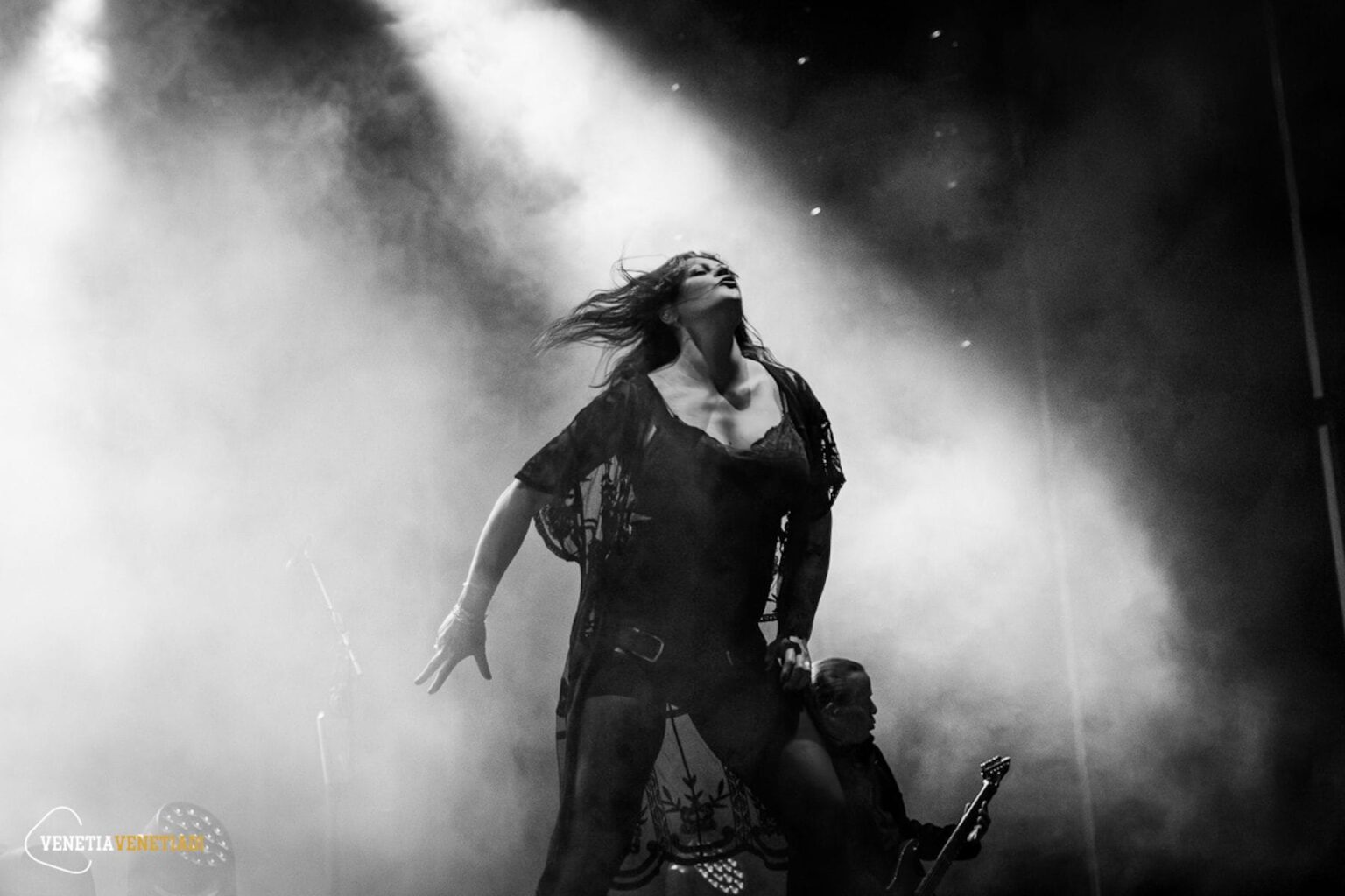 Τέλος εποχής στους Nightwish: Xωρίζουν οι δρόμοι τους με τη Floor Jansen