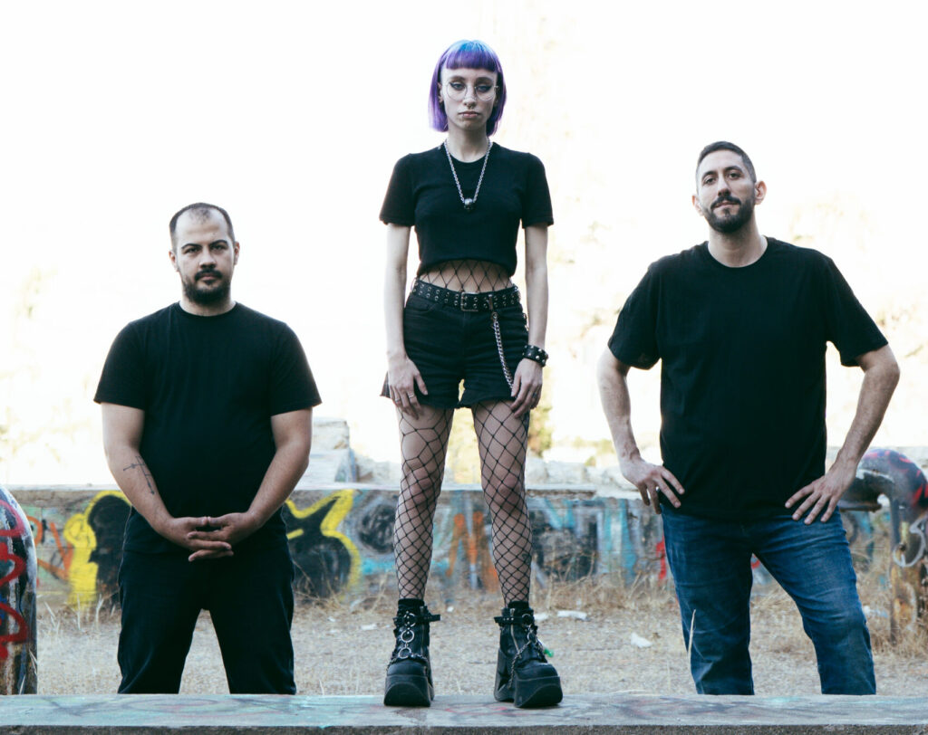 Between The Lines: Το πρώτο single των Over The Counter πριν από το EP “O”