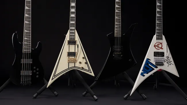 Η Jackson ξαναφτιάχνει τις κιθάρες που έχτισαν το metal